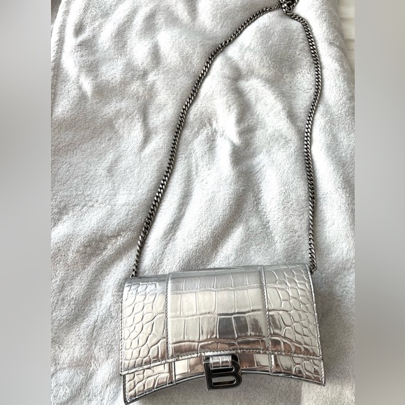 Balenciaga Silver Croc-Embossed Hourglass Chain Wallet - Picture 10 of 11